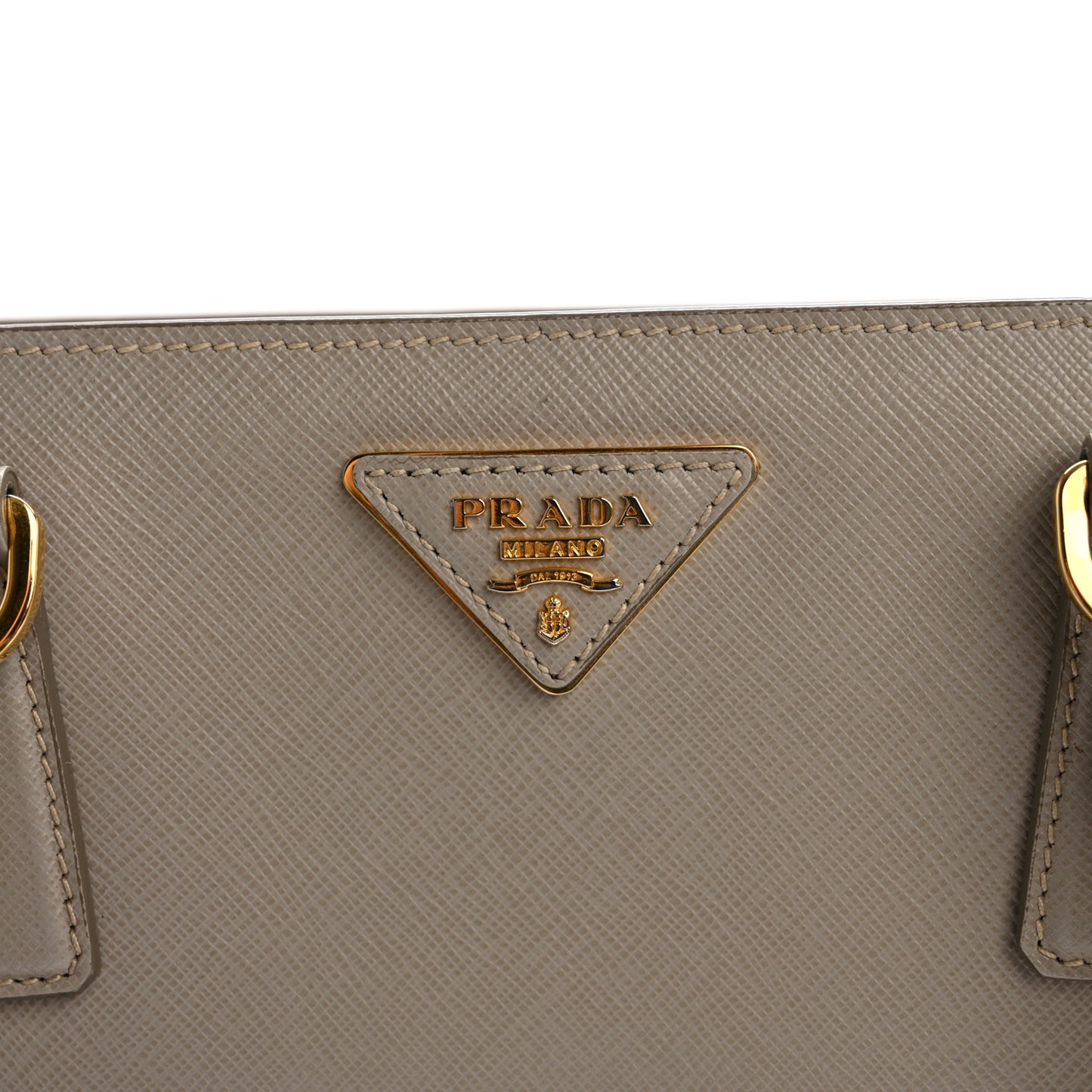 Saffiano Lux Medium Tote Pomice