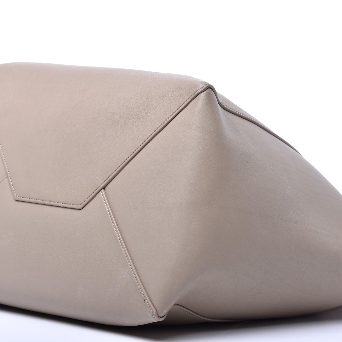 Smooth Calfskin Medium Belt Cabas Phantom Beige