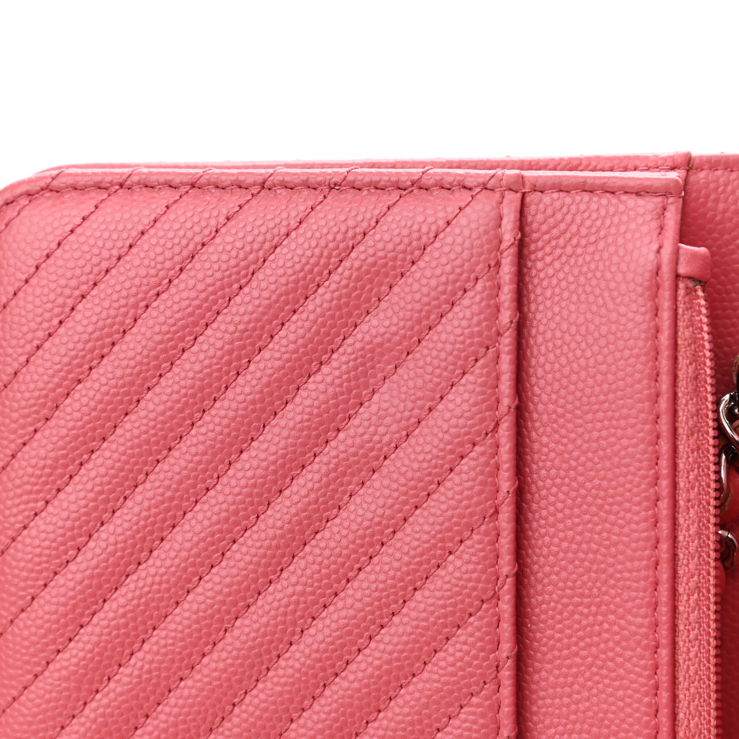 Caviar Chevron Quilted Wallet On Chain WOC Pink