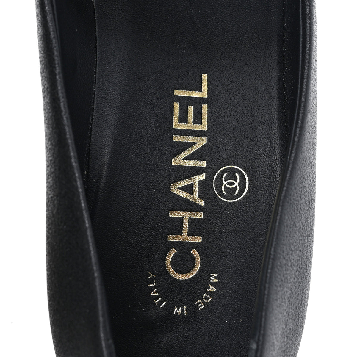 Chanel Goatskin Patent Calfskin Cap Toe CC Pearl Pumps 38 Black 9 of 9