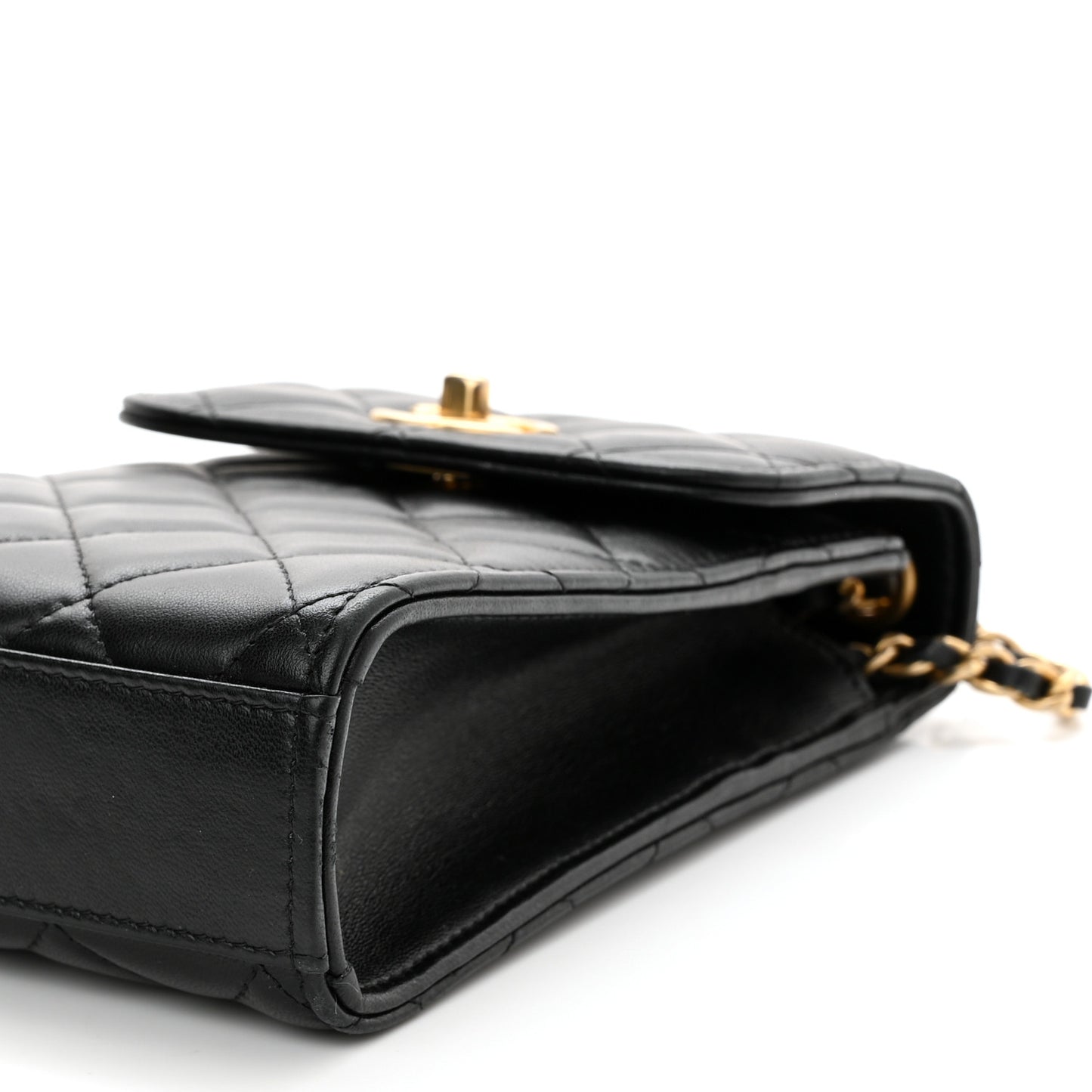 Lambskin Quilted Pearl Crush Phone Holder With Chain Black