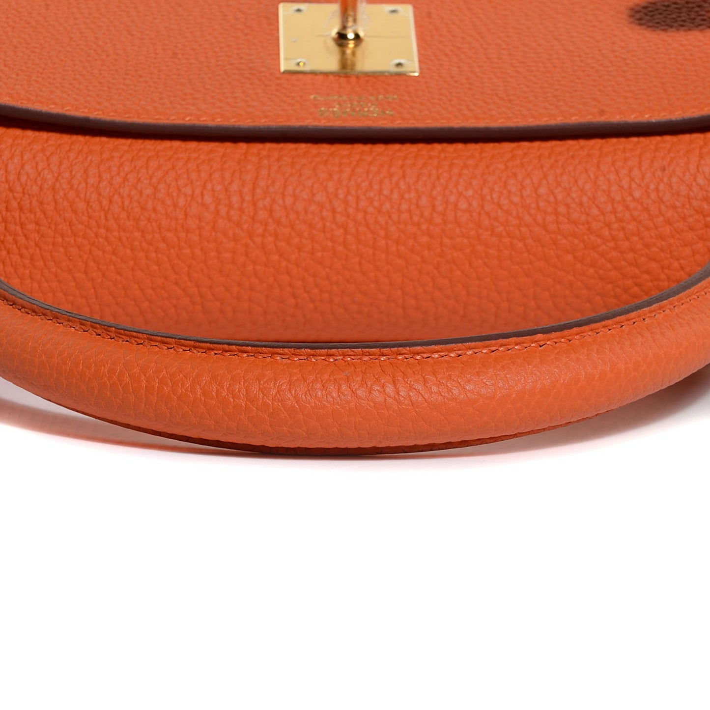 Togo Kelly Retourne 32 Orange