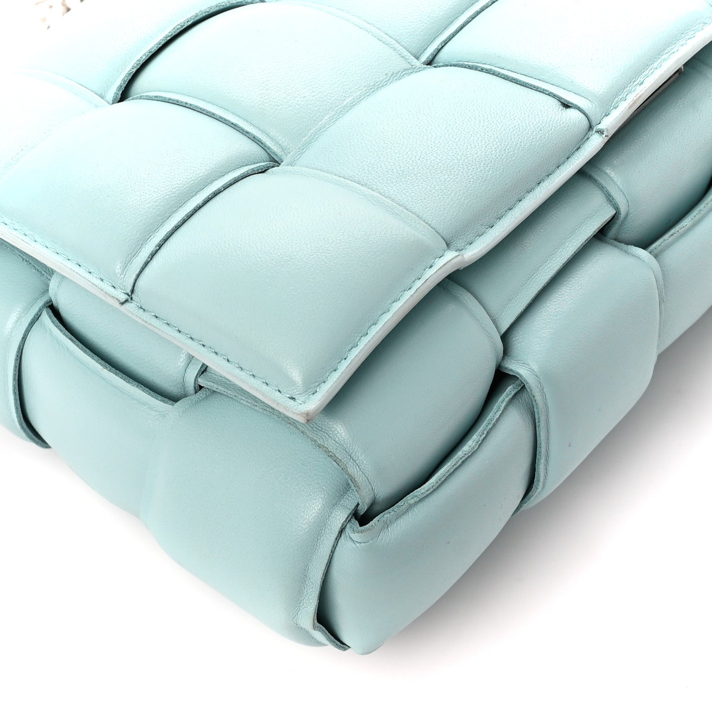 Lambskin Maxi Intreccio Padded Chain Cassette Crossbody Bag Spearmint