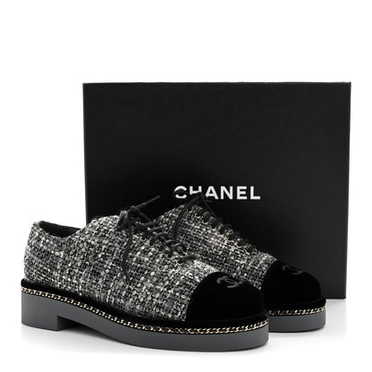 Chanel Tweed Suede CC Lace Up Oxfords 38.5 Grey Black 10 of 10