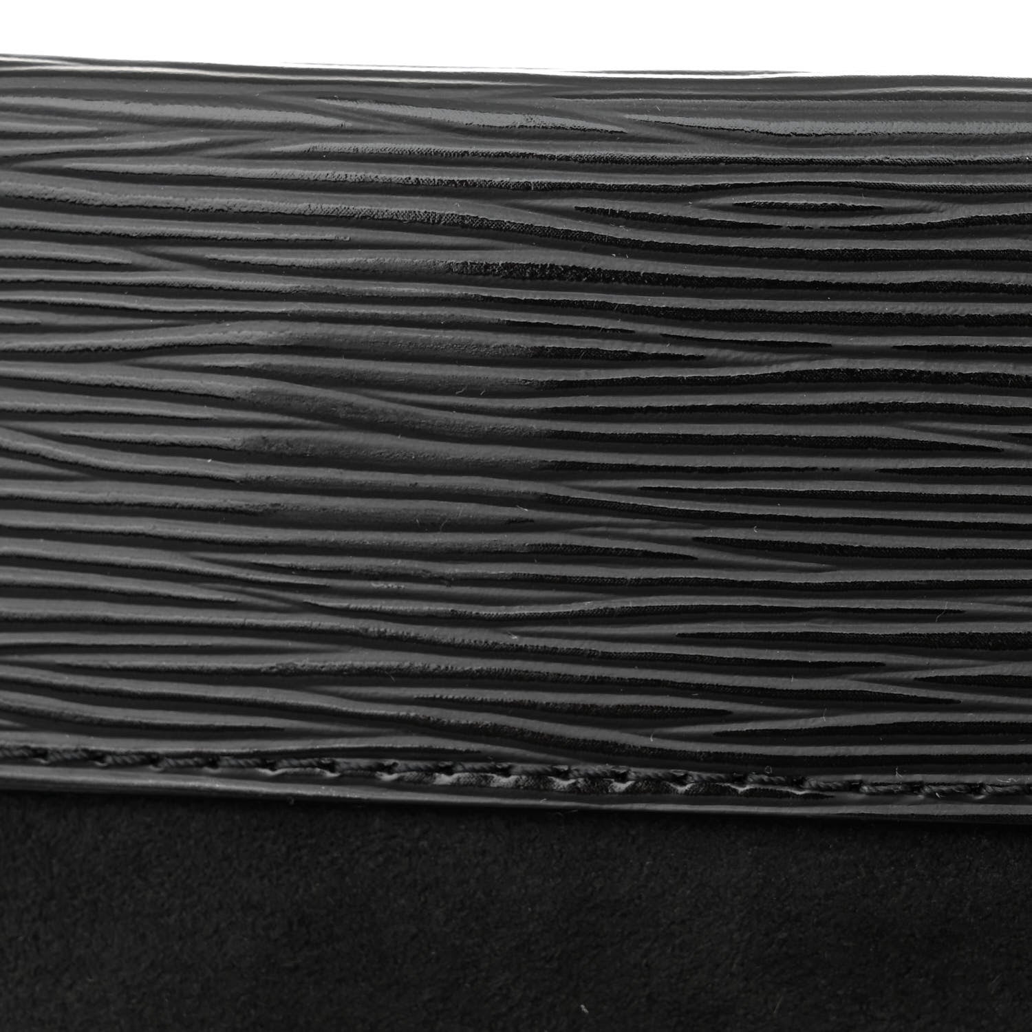 Louis Vuitton Epi Cluny MM Black 9 of 14