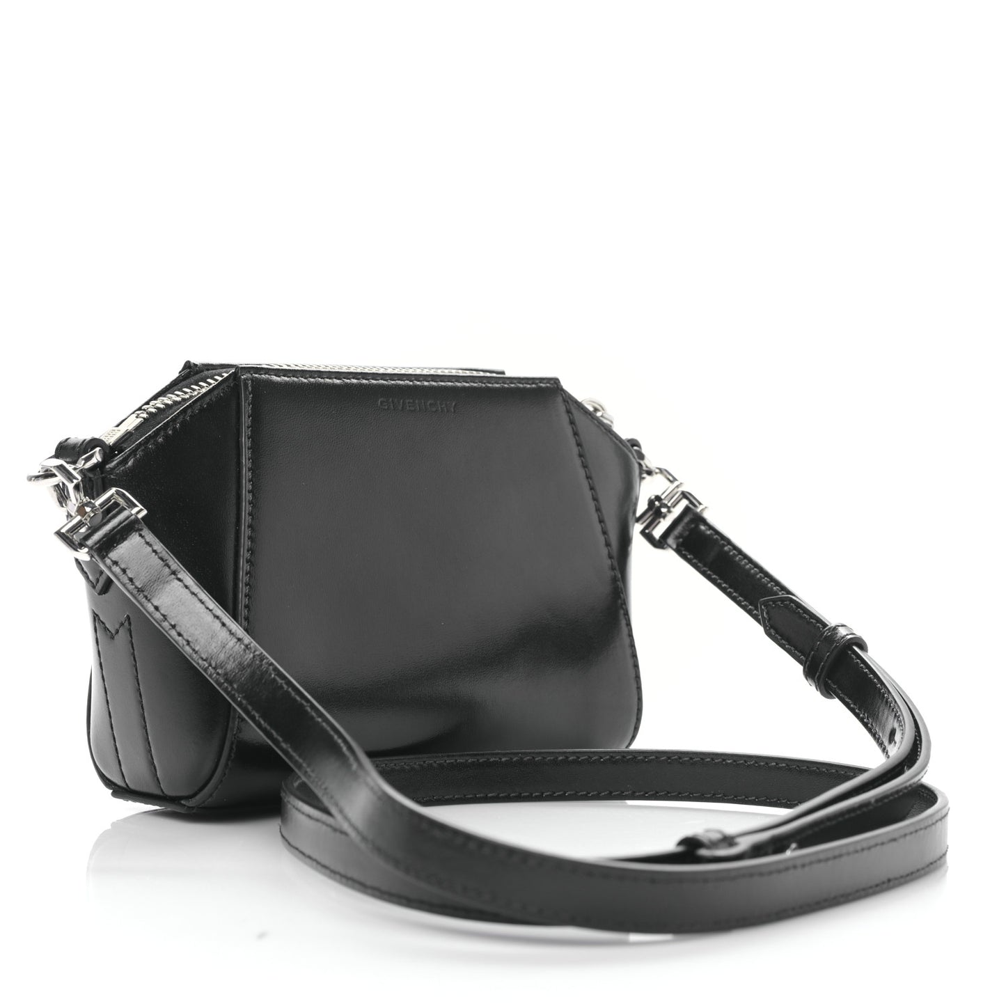 Smooth Calfskin Nano Antigona Black