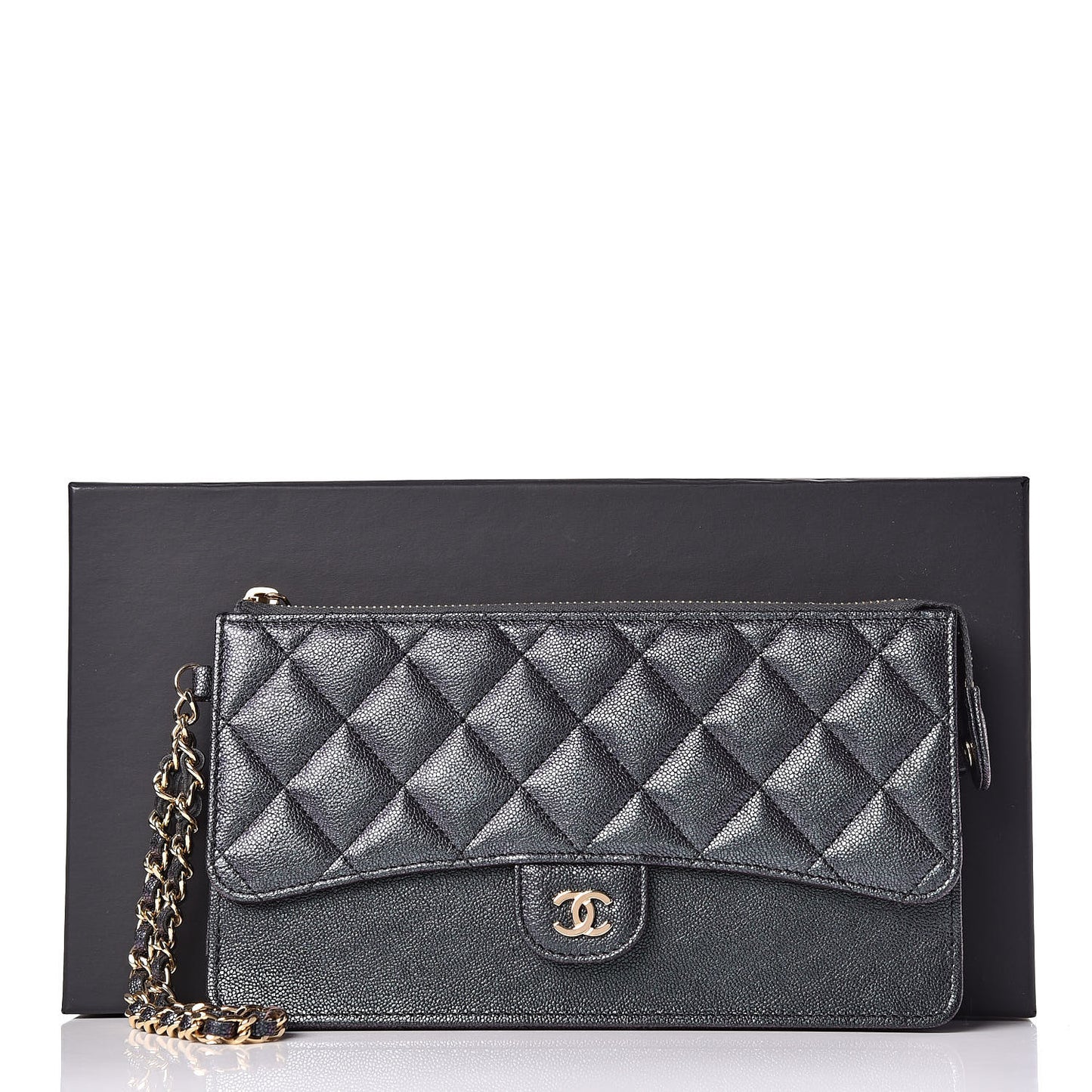 Iridescent Caviar Quilted Classic Pouch With Handle Black