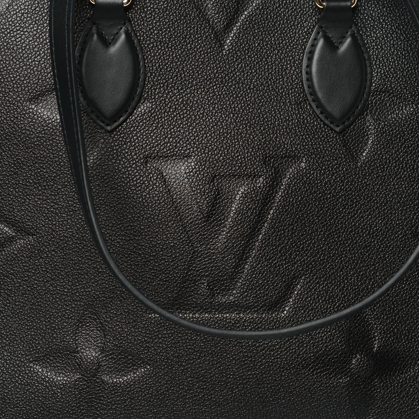 Empreinte Monogram Giant Onthego MM Black