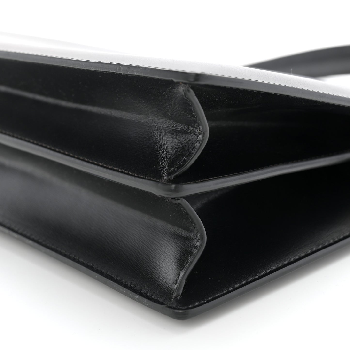 Box Calfskin Medium Clasp Bag Black