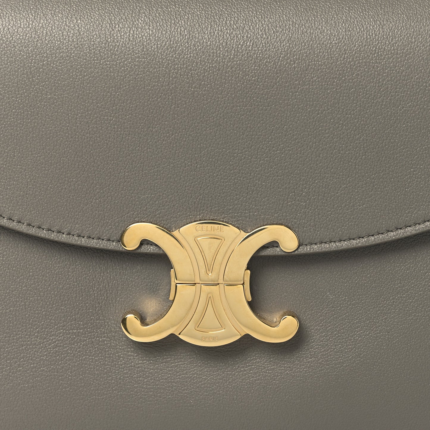Supple Calfskin Medium Nino Pebble Pebble