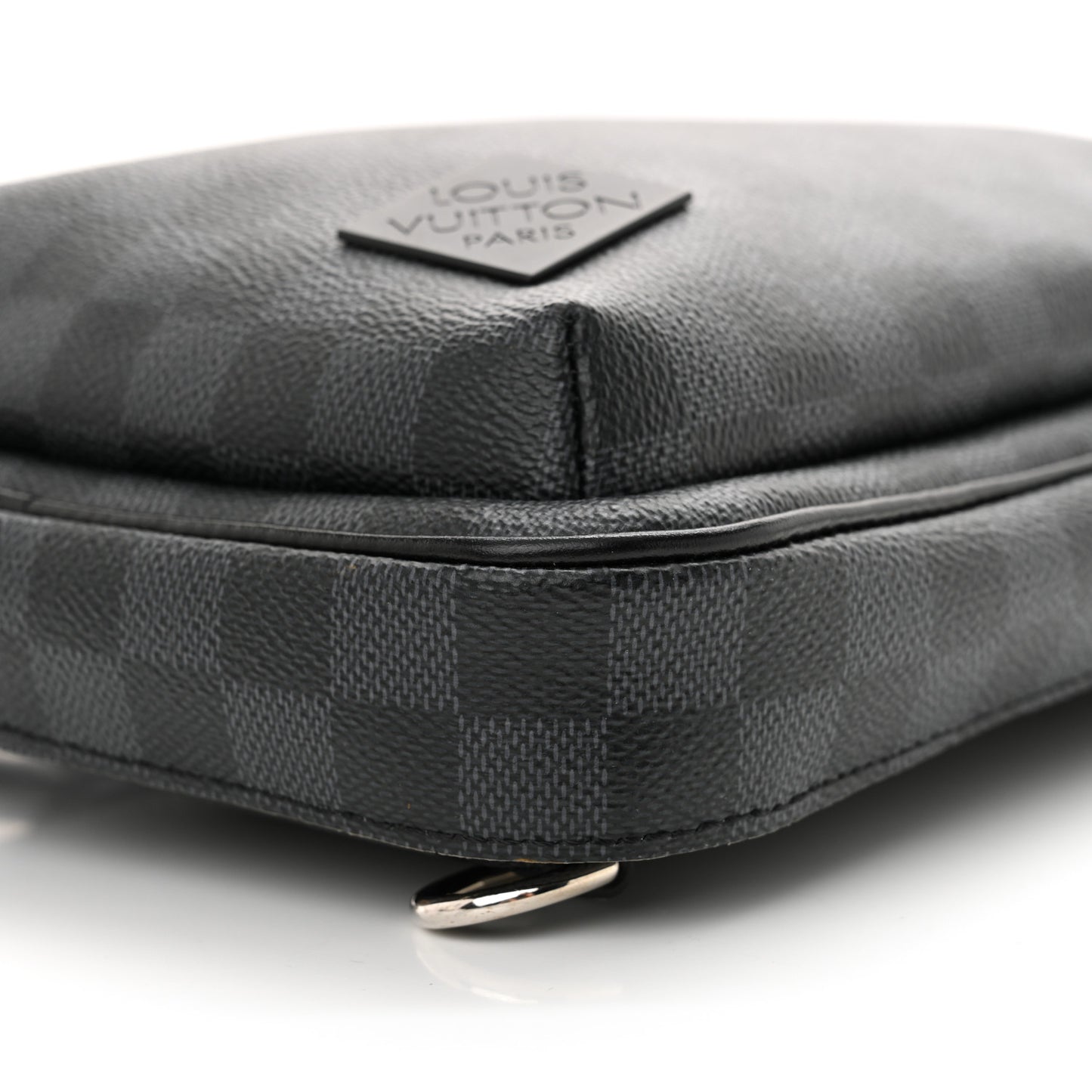 Damier Graphite Avenue Sling Bag NM