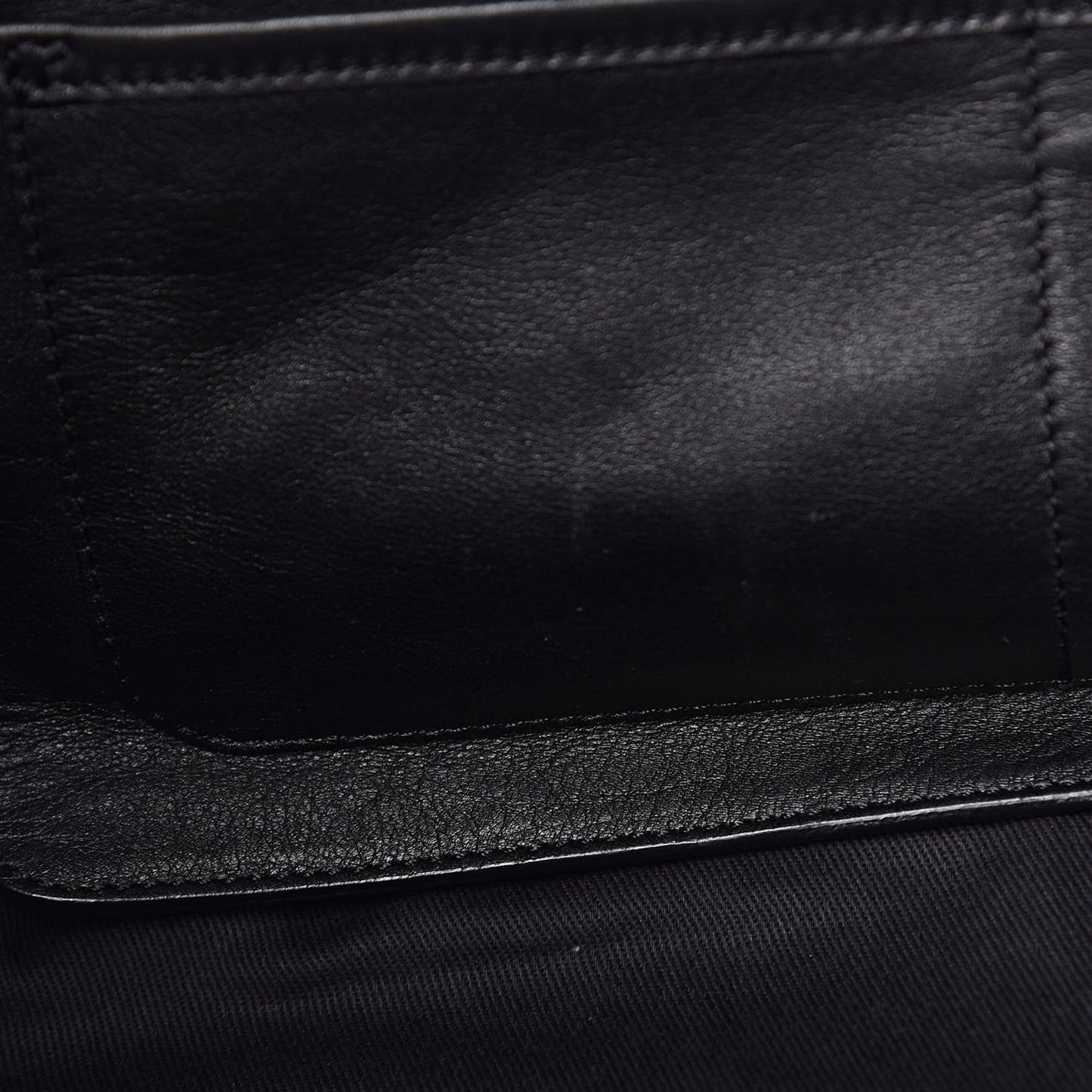 Vitello Medium Rockstud Tote Black