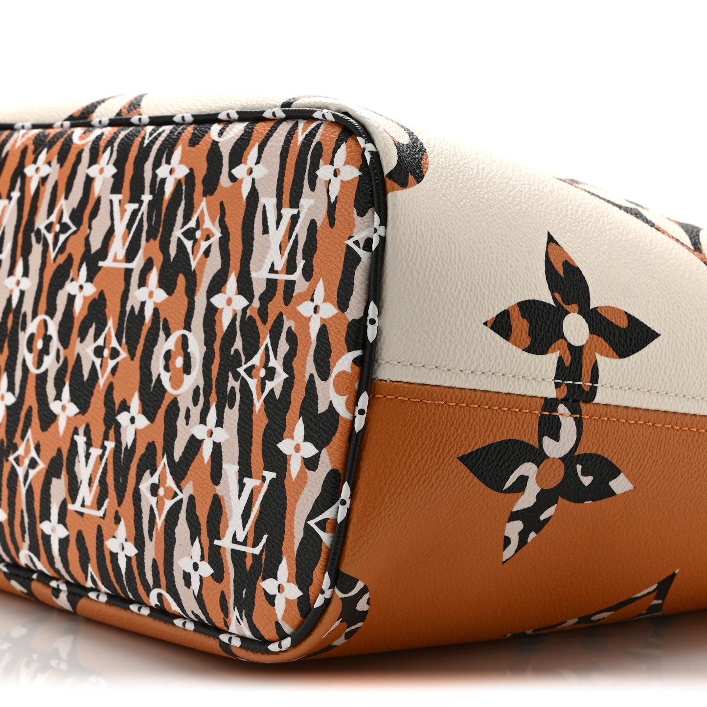 Monogram Giant Jungle Neverfull MM Ivory
