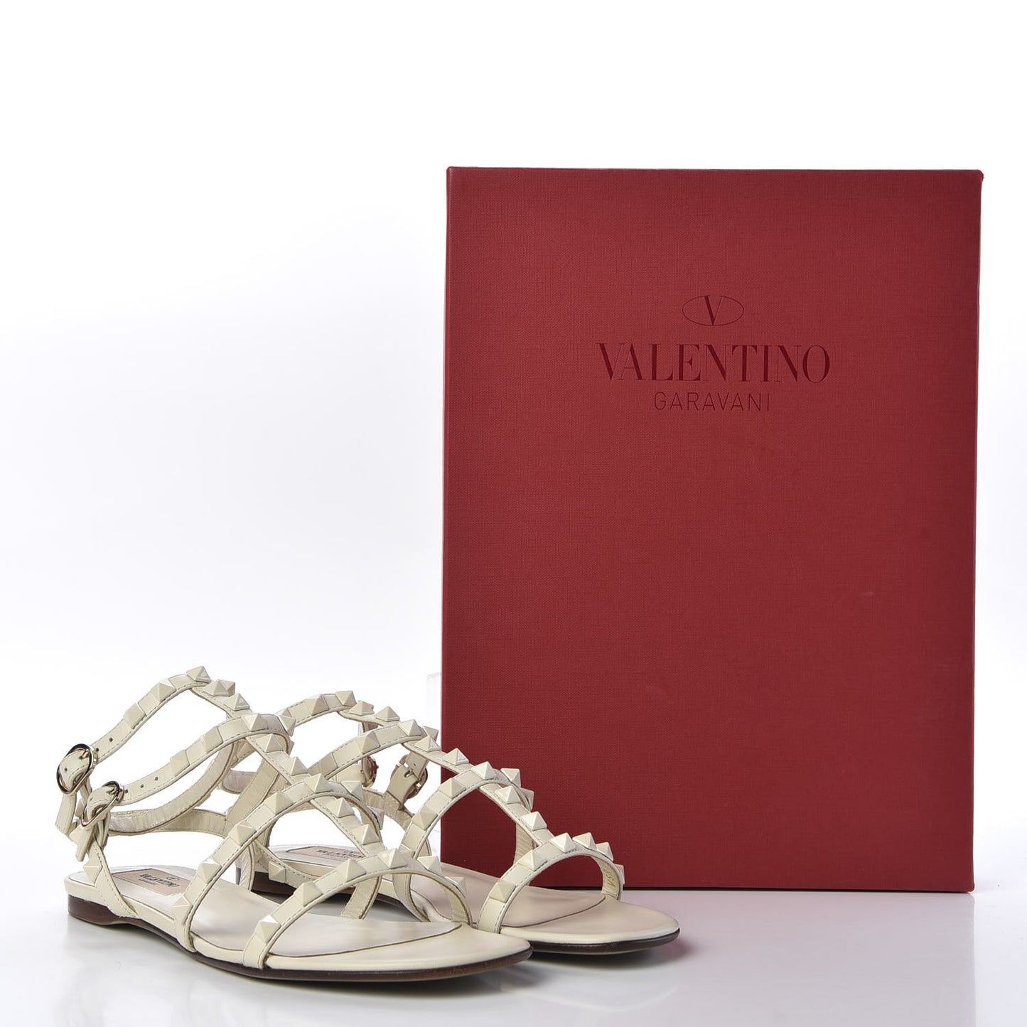 Calfskin Lacquered Monochrome Rockstud Gladiator Flat Sandals 36 Ivory
