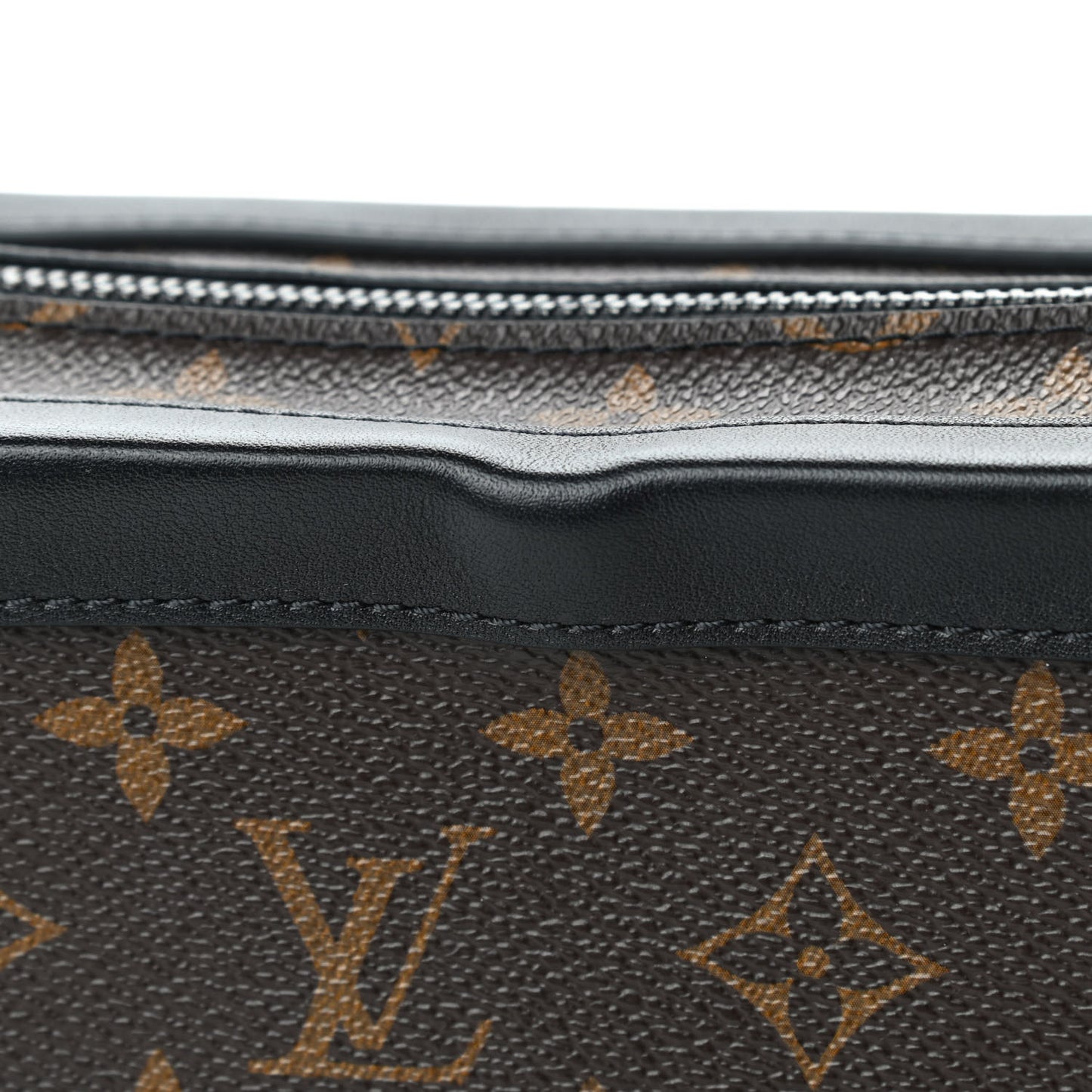 Monogram Solar Ray Soft Trunk