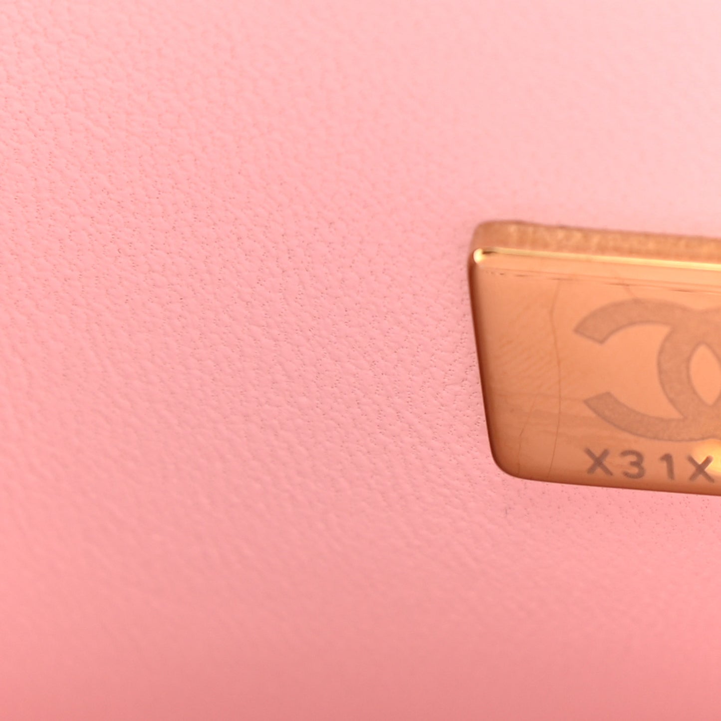 Caviar Chevron Quilted Medium Boy Flap Light Pink