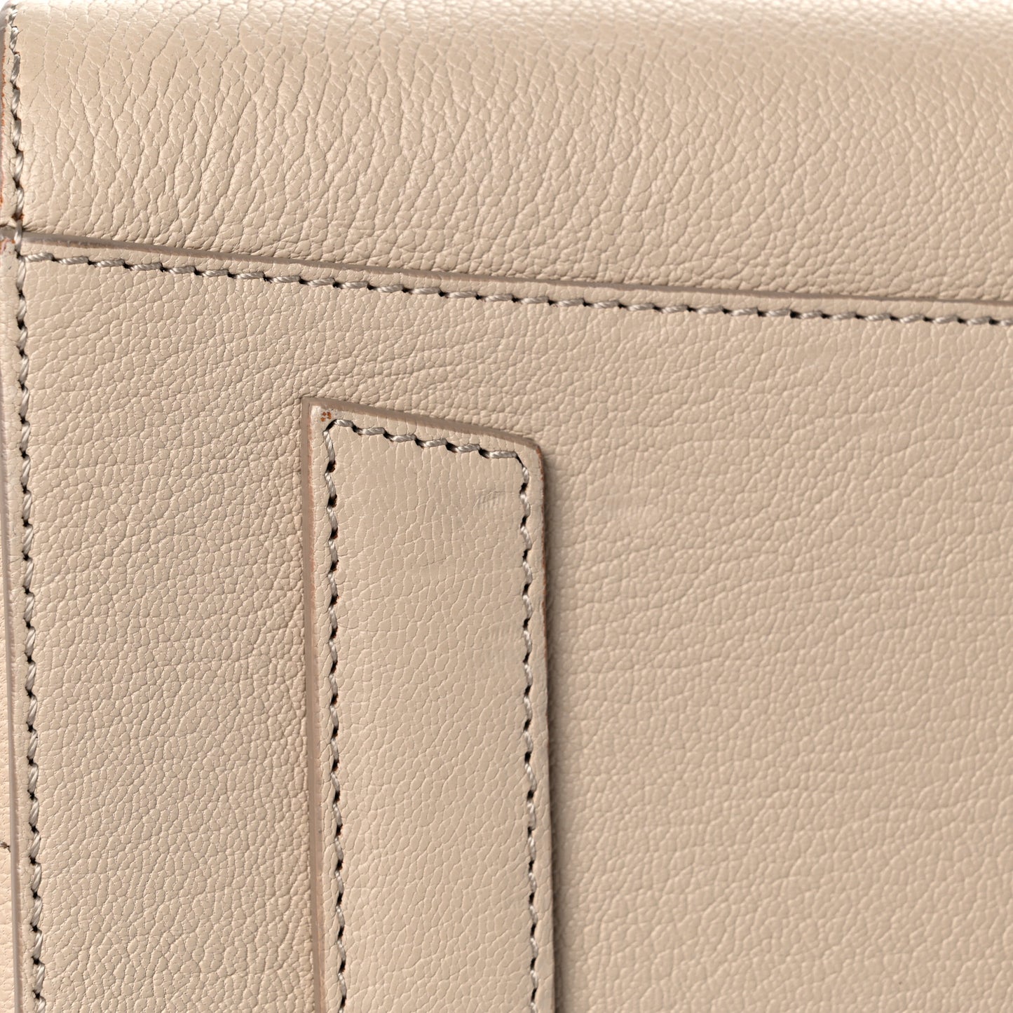 Sugar Goatskin Medium Antigona Nude