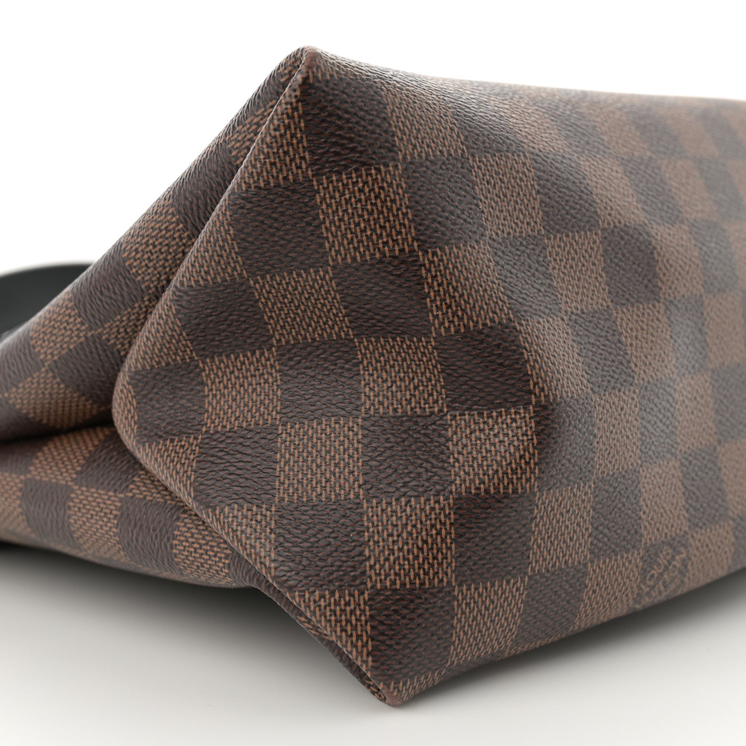 Louis Vuitton Damier Ebene Beaubourg MM 9 of 12