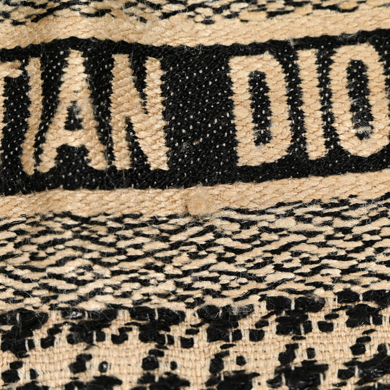 Christian Dior Wool Silk Houndstooth Fringe Scarf Beige Black 5 of 5