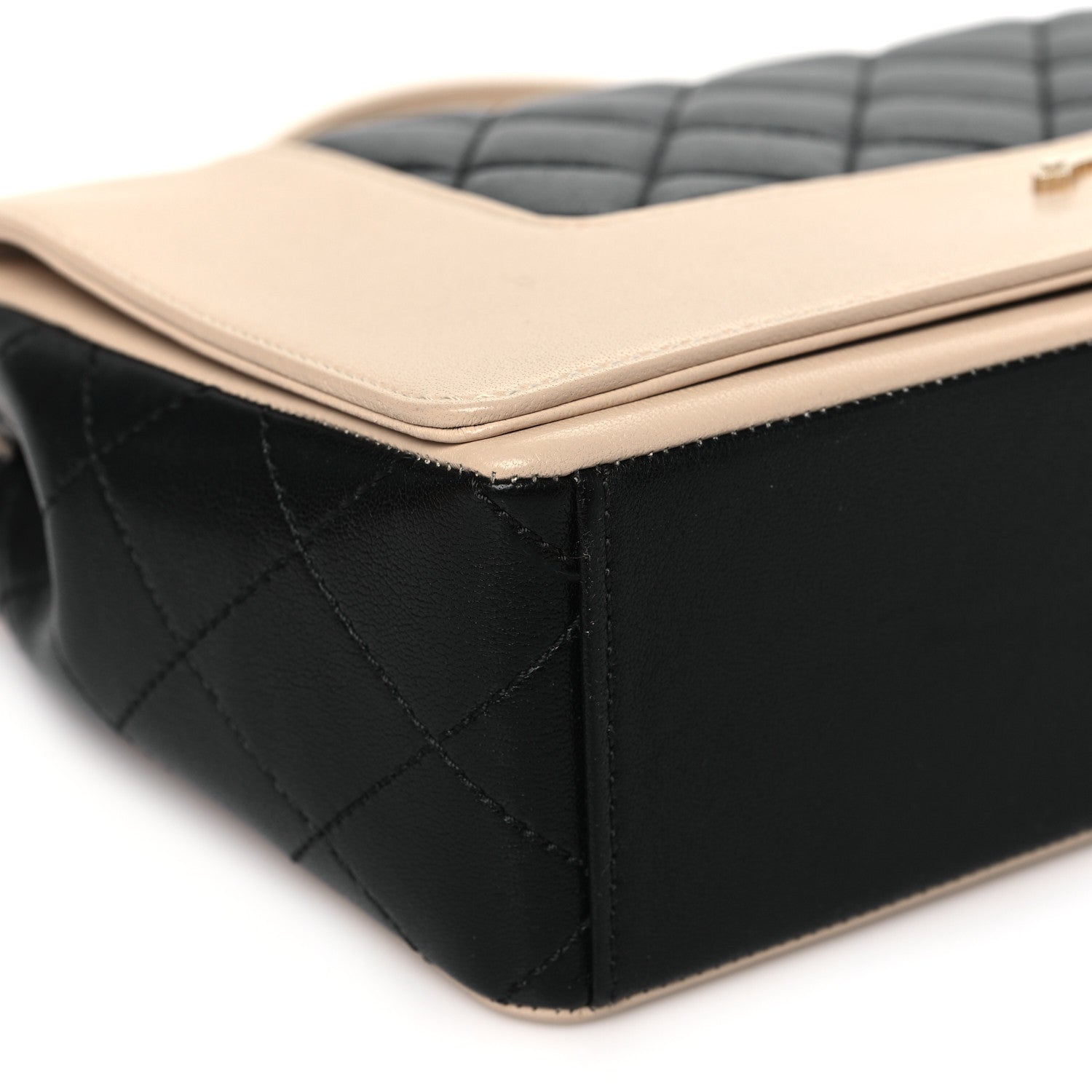 Chanel Sheepskin Quilted Vintage Mademoiselle Flap Beige Black 9 of 11
