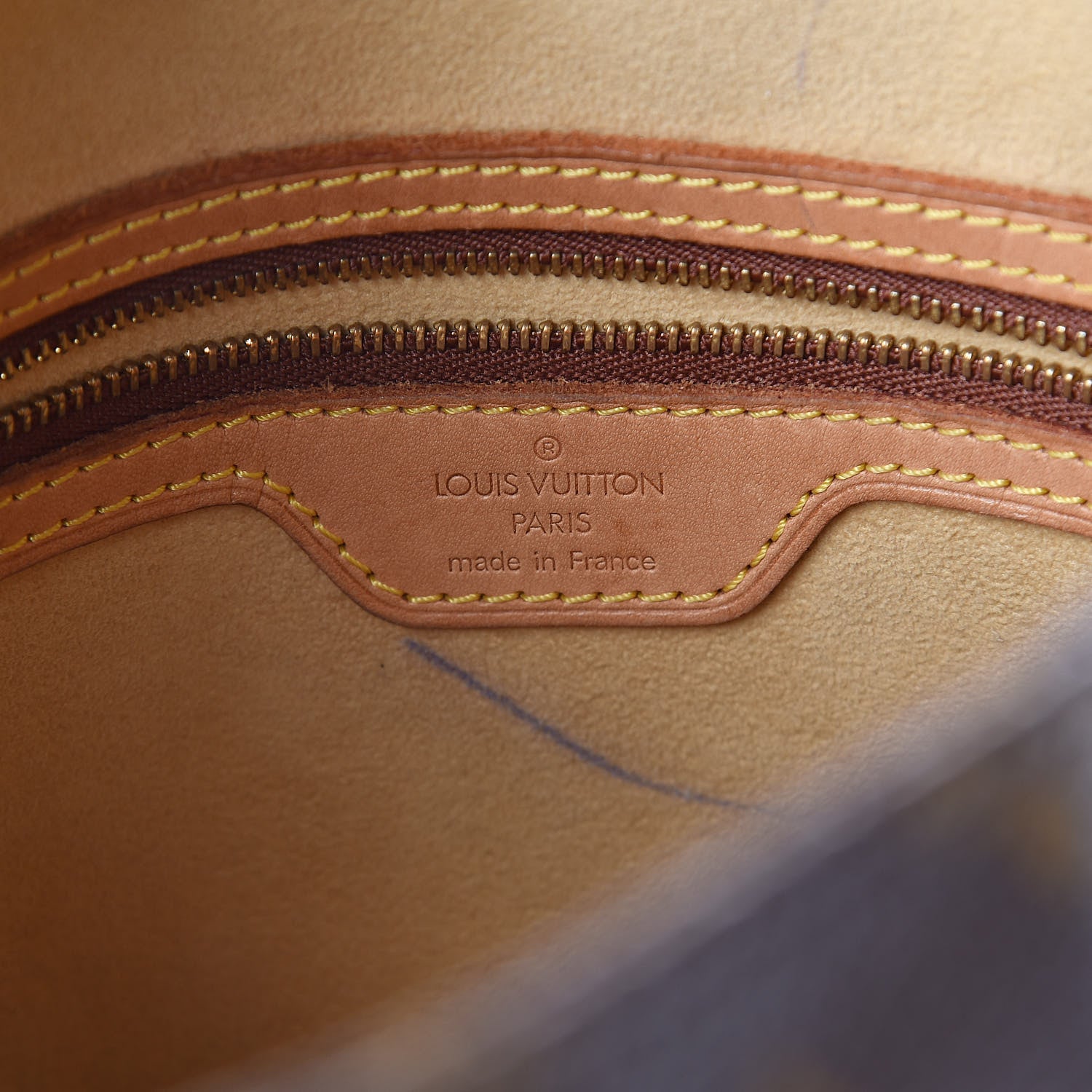Louis Vuitton Monogram Looping GM 6 of 13