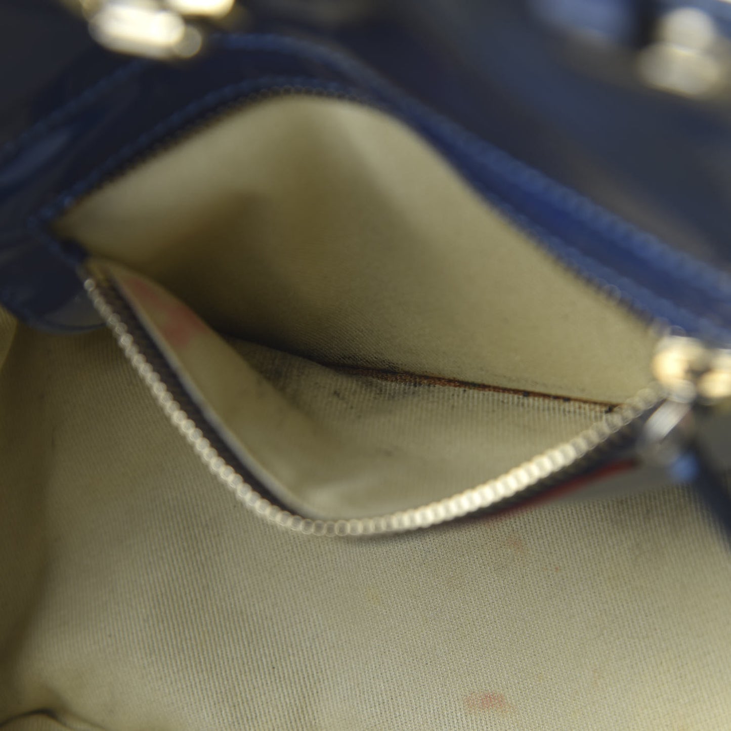 Patent Small Rockstud Tote Navy