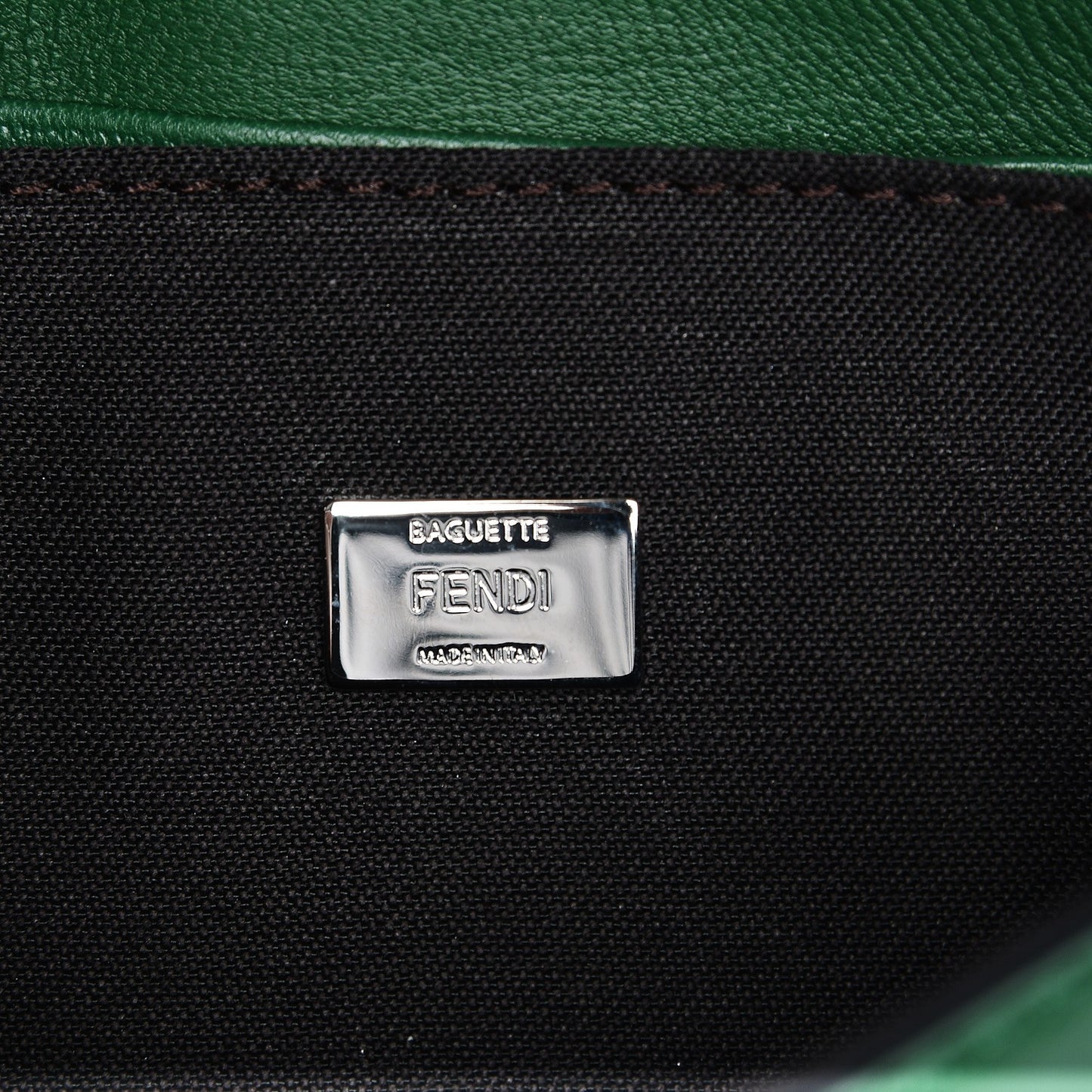 Nappa Micro Baguette Verde