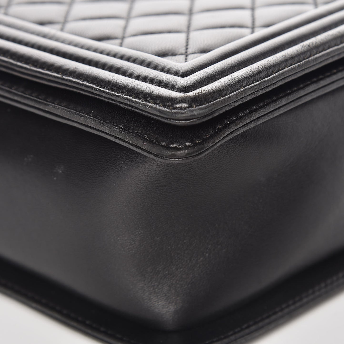 Lambskin Quilted Large Boy Flap Black