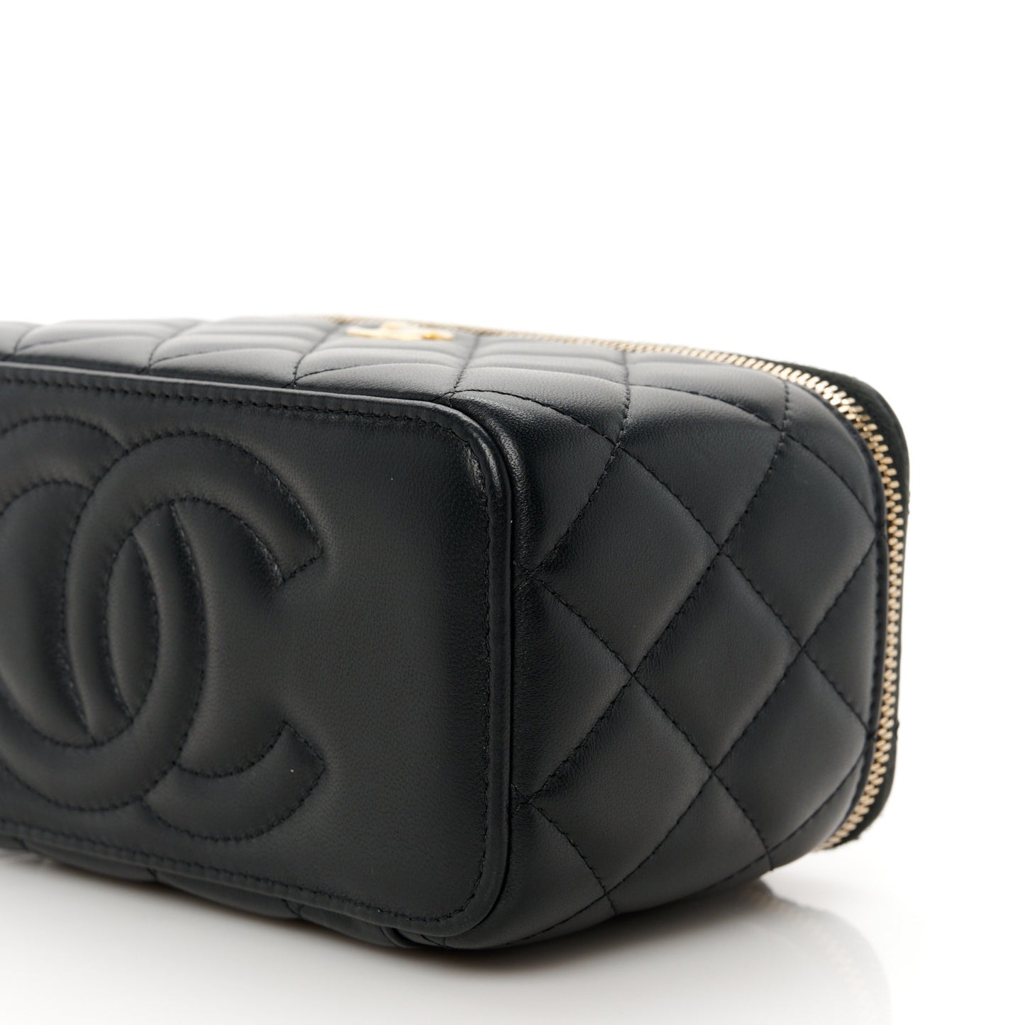 Lambskin Quilted Pearl Crush Small Vanity Case With Chain Black