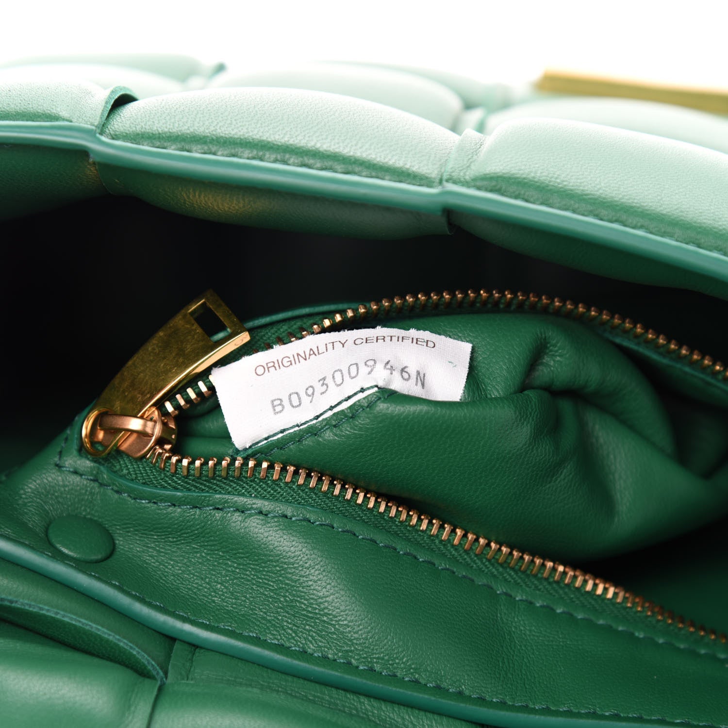 Bottega Veneta Lambskin Maxi Intreccio Padded Chain Cassette Crossbody Bag Racing Green 10 of 11