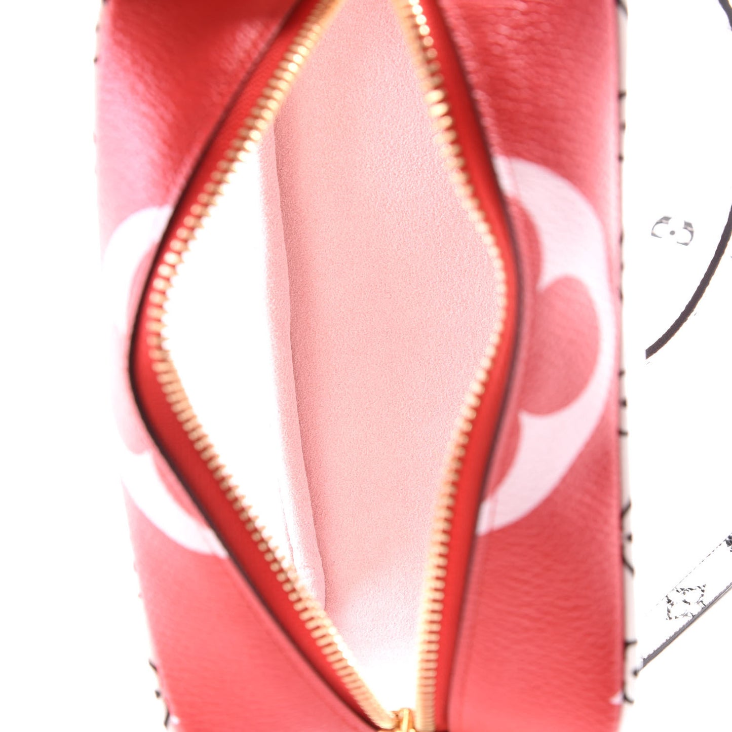 Monogram Giant Beach Pouch Rouge