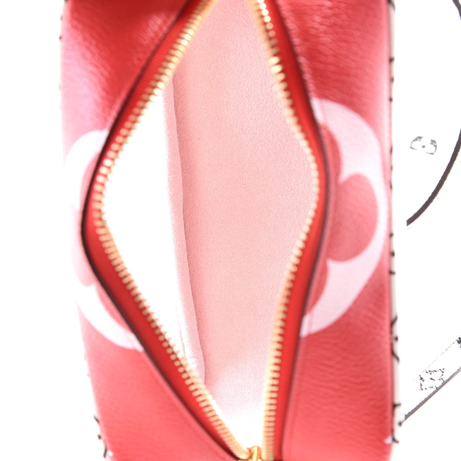 Louis Vuitton Monogram Giant Beach Pouch Rouge 4 of 11