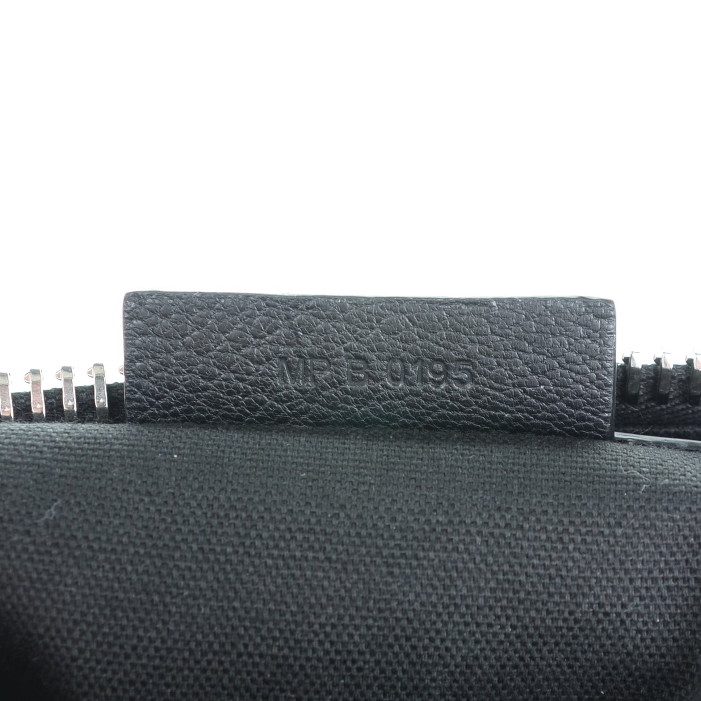 Sugar Goatskin Medium Antigona Black