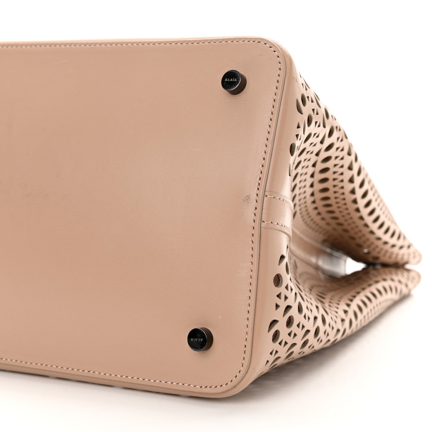 Alaia Calfskin Vienne Mina 32 Bag Sandy 10 of 12