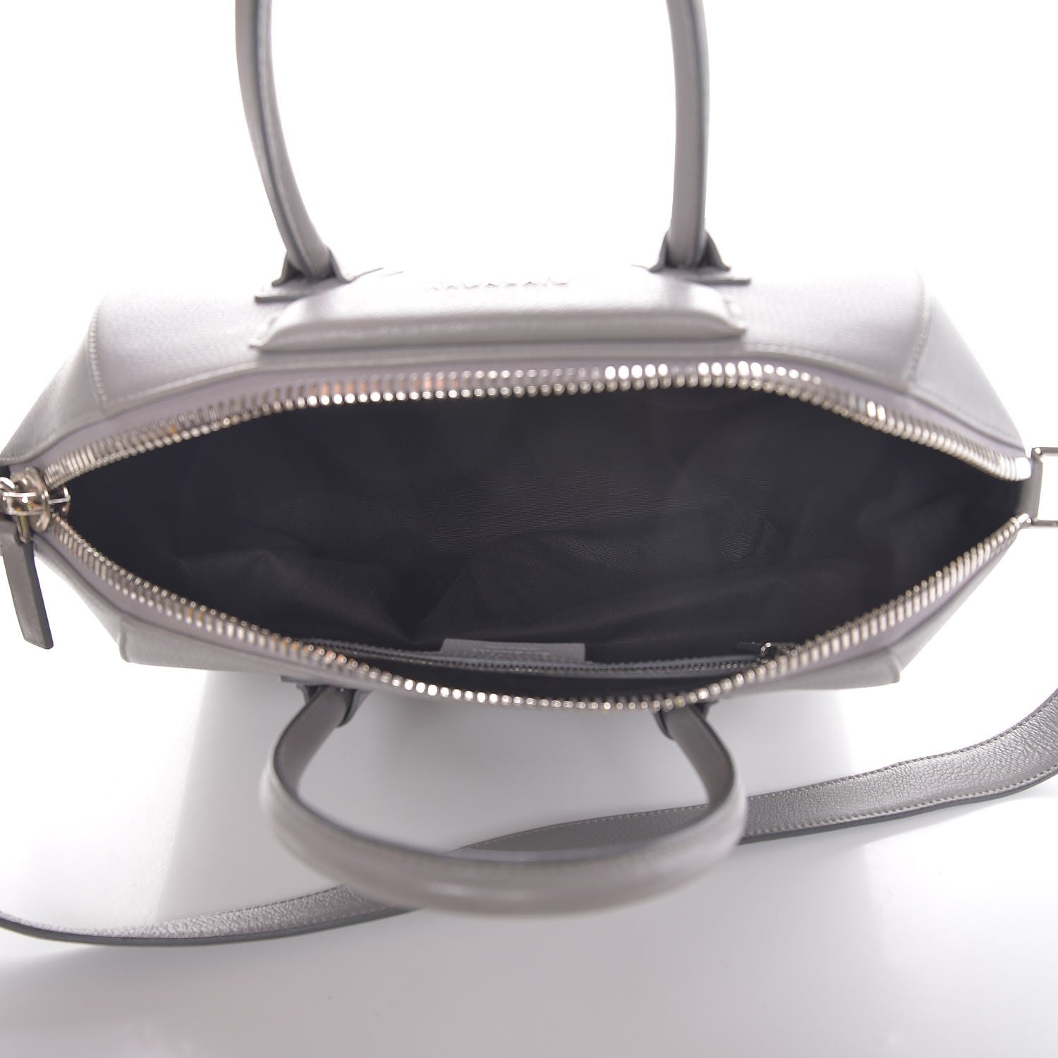 Givenchy Sugar Goatskin Medium Antigona Pearl Grey 5 of 7