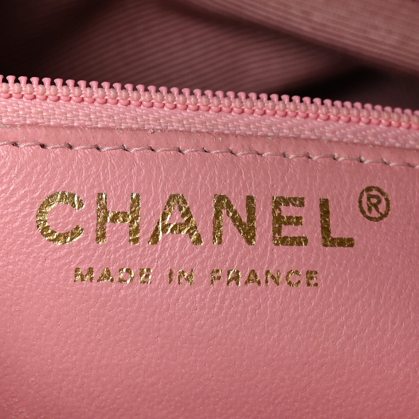 Caviar Quilted Medallion Tote Light Pink