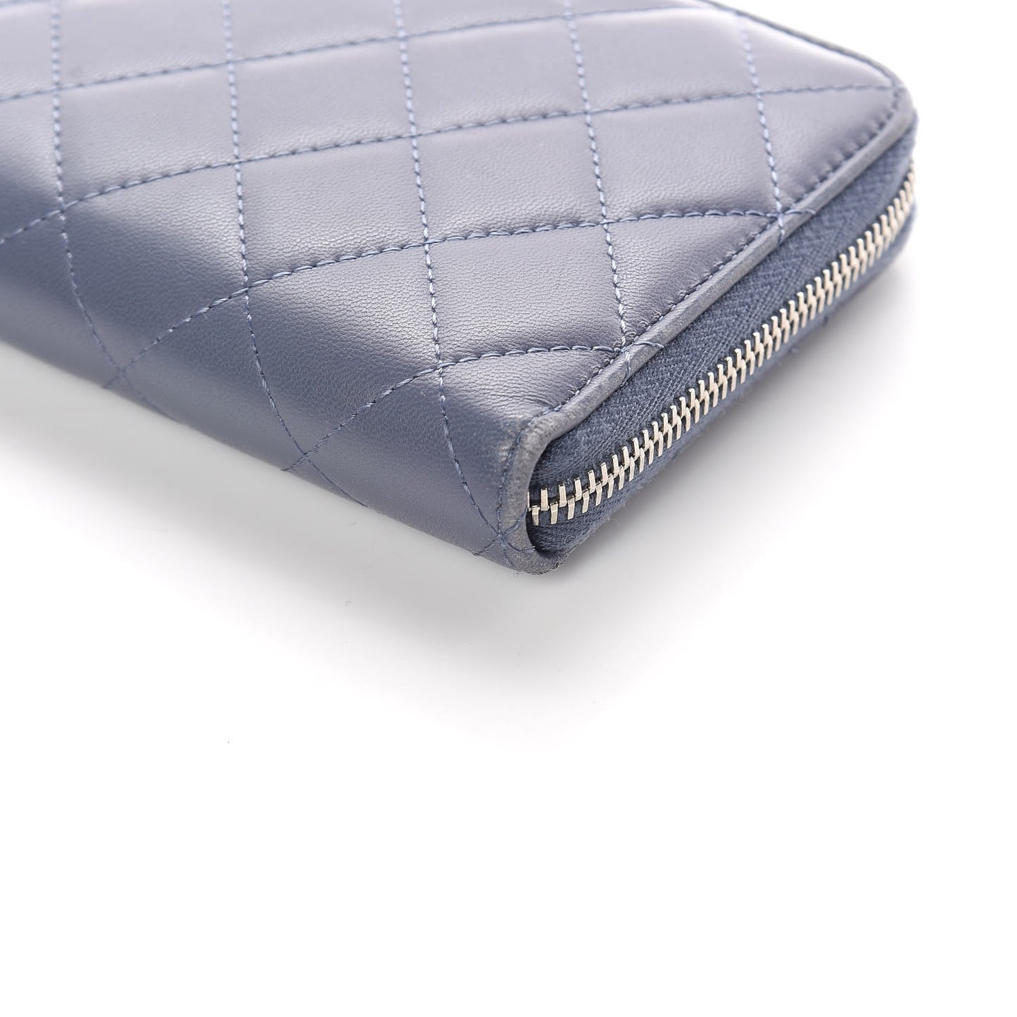 Lambskin Quilted Large Gusset Zip Around Wallet Lavender