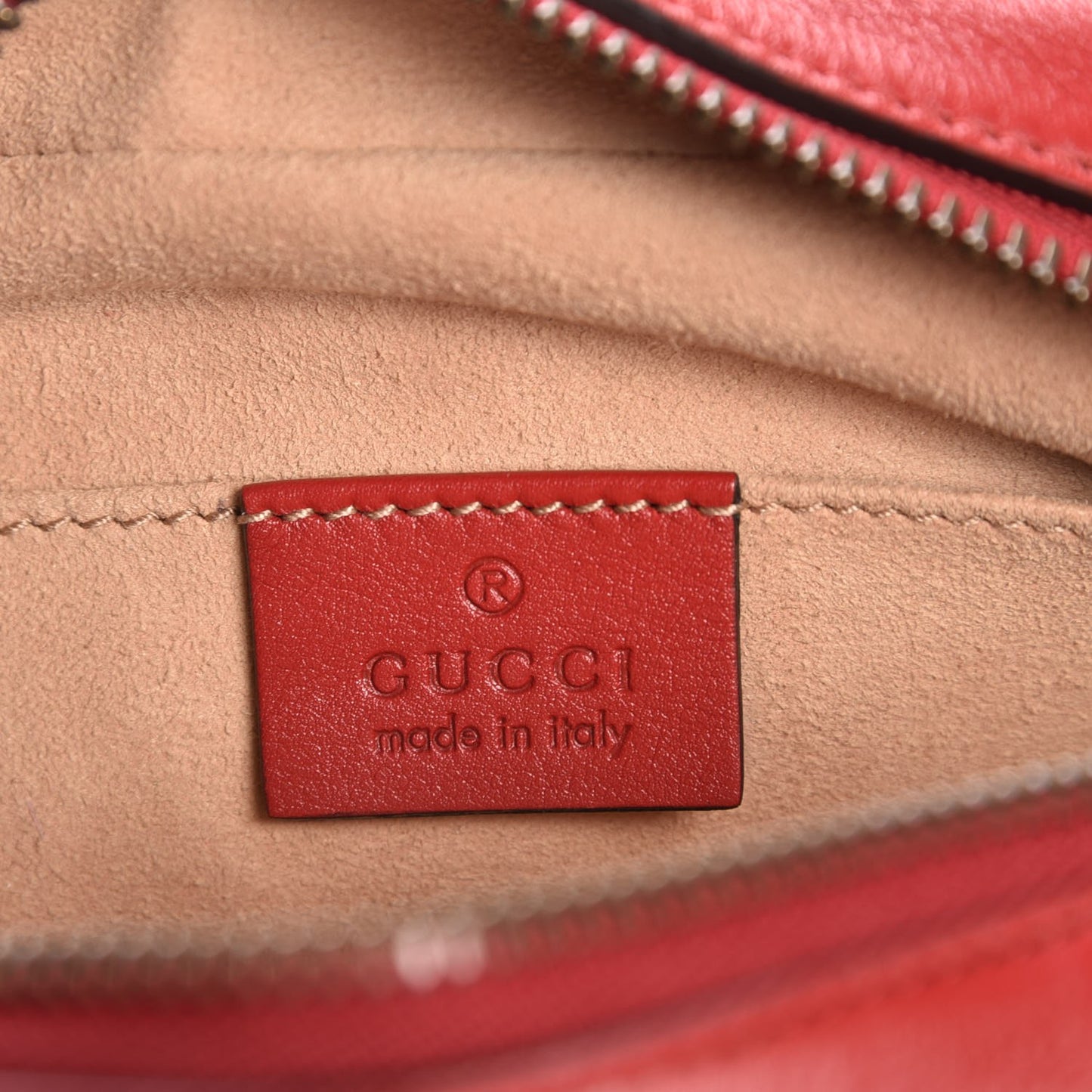 Calfskin Matelasse Mini GG Marmont Chain Shoulder Bag Hibiscus Red