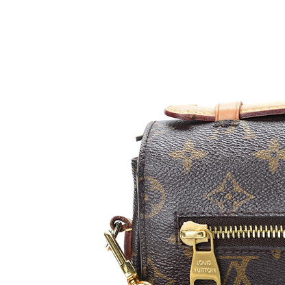 Louis Vuitton Monogram Pochette Metis 18 of 19