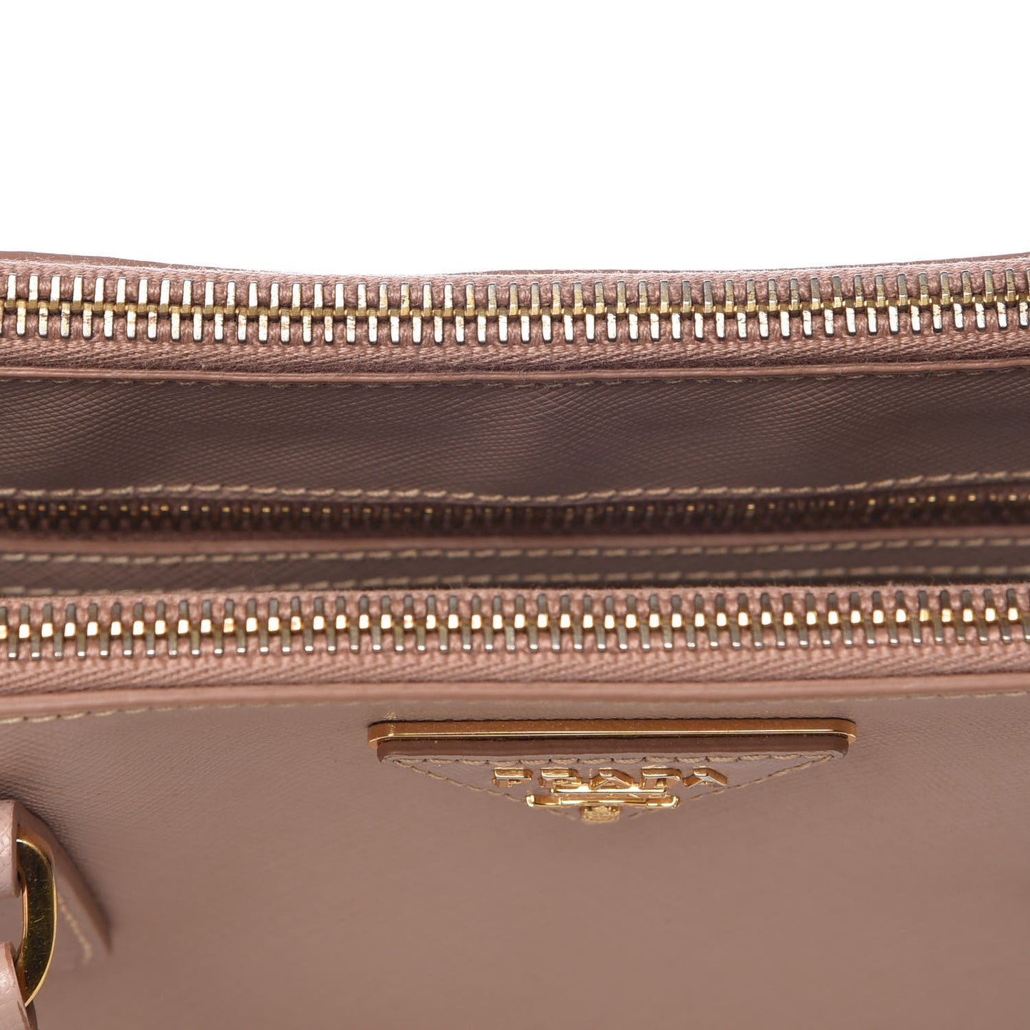Saffiano Medium Galleria Double Zip Tote Cammeo