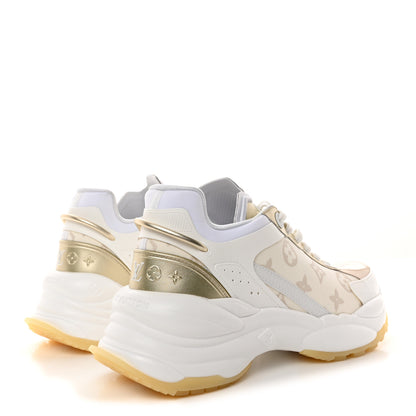 Louis Vuitton Monogram Calfskin Run 55 Sneakers 39 White Gold 4 of 9