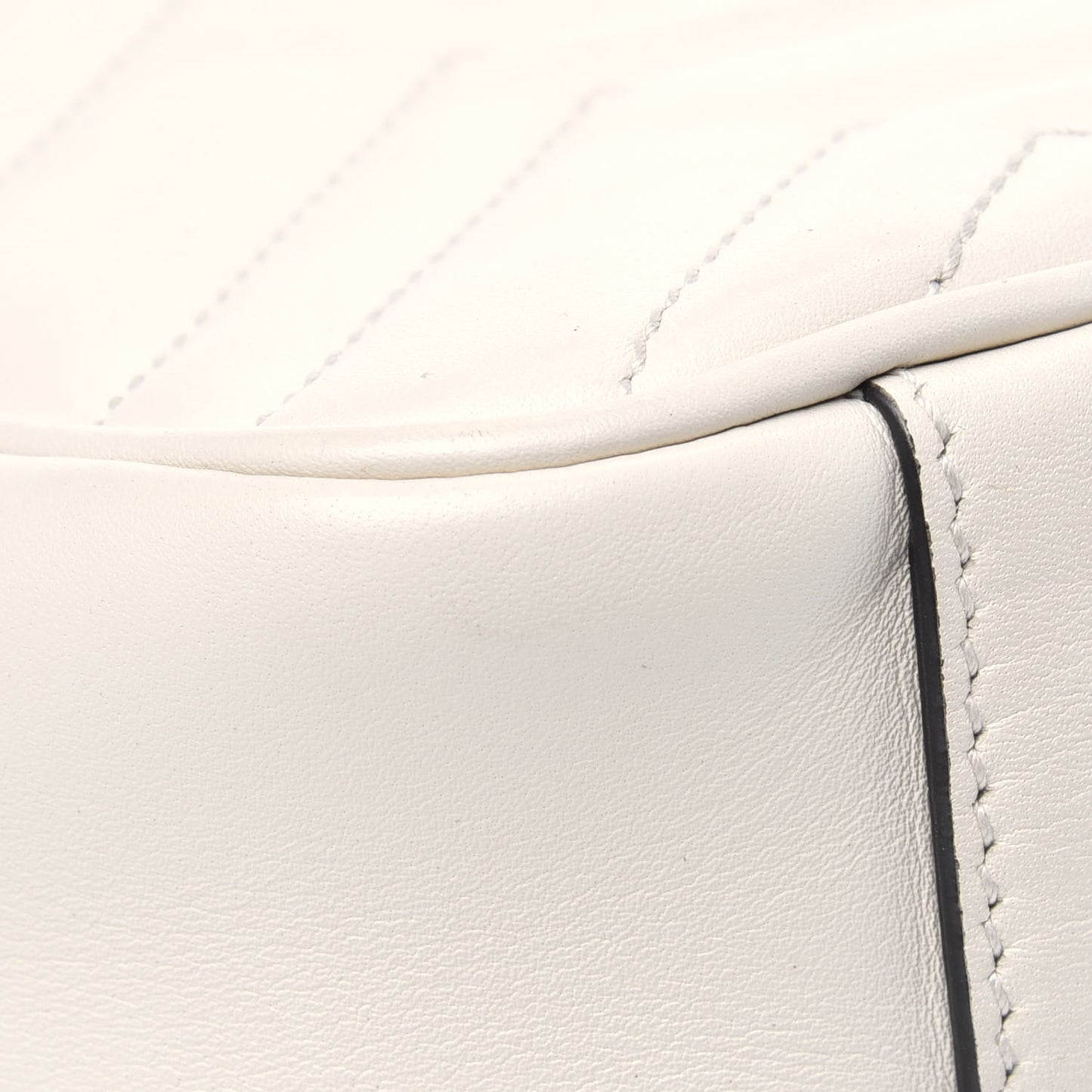 Calfskin Matelasse Mini GG Marmont Shoulder Bag White