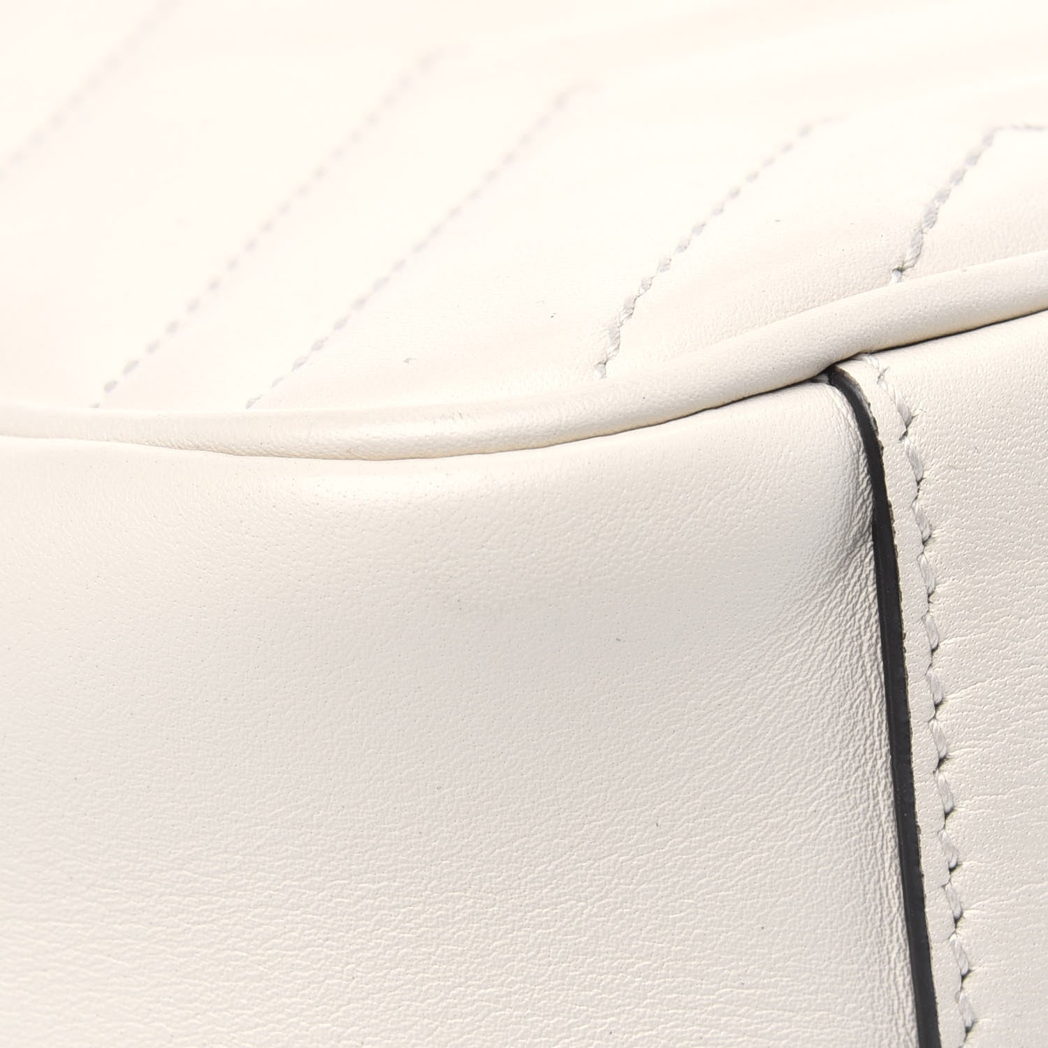 Gucci Calfskin Matelasse Mini GG Marmont Shoulder Bag White 16 of 24