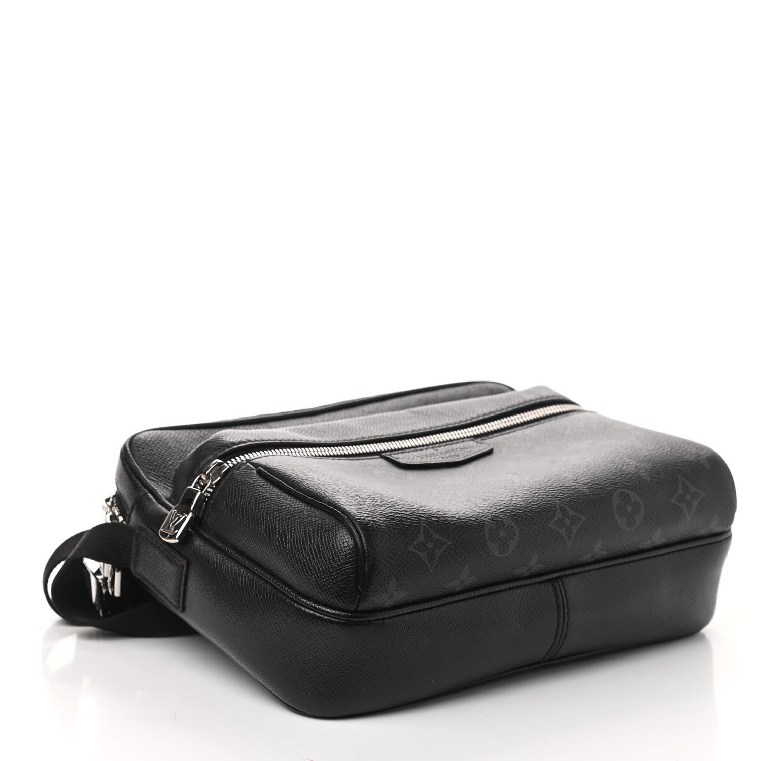 Louis Vuitton Taiga Monogram Eclipse Outdoor Messenger Black 3 of 8