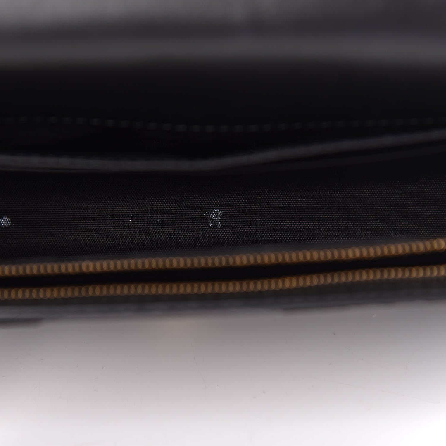 Gucci Guccissima Signature Bowy Chain Wallet Black 9 of 12