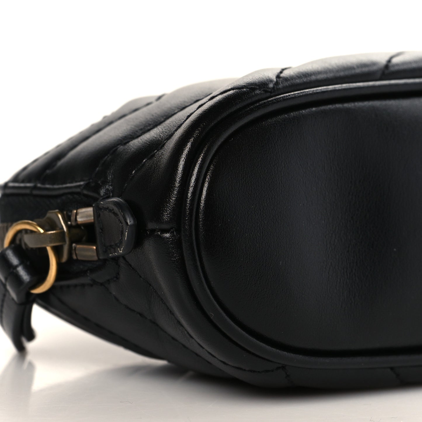 Calfskin Matelasse GG Marmont Pouch Cosmetic Case Black