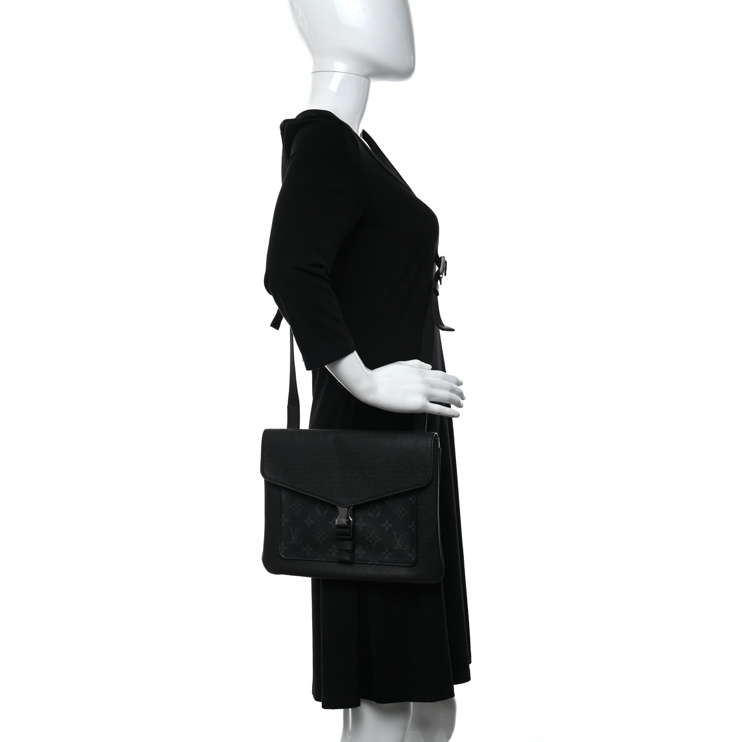 Louis Vuitton Taigarama Messengerama Black 2 of 8