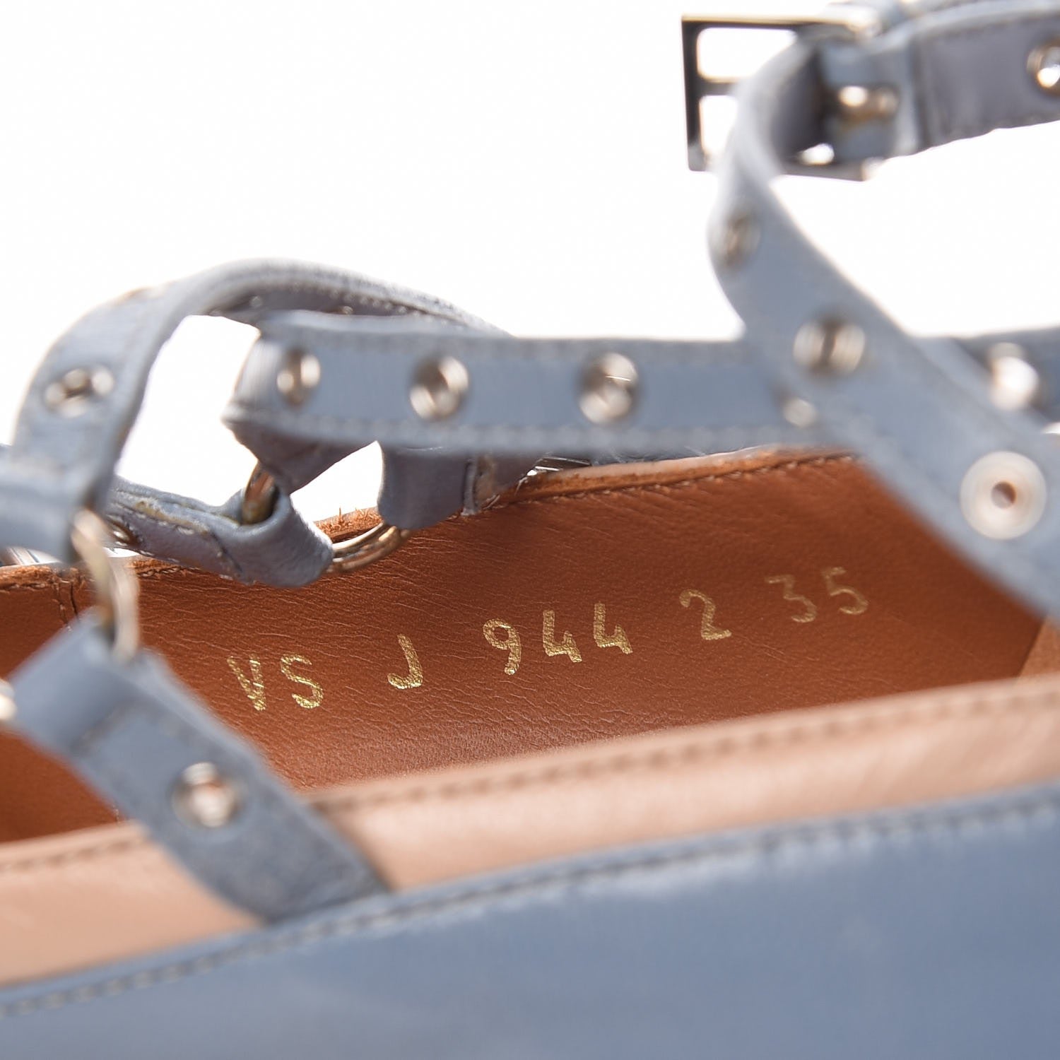 Valentino Garavani Nappa Love Latch 100mm Pumps 35 London Stone Poudre 8 of 9