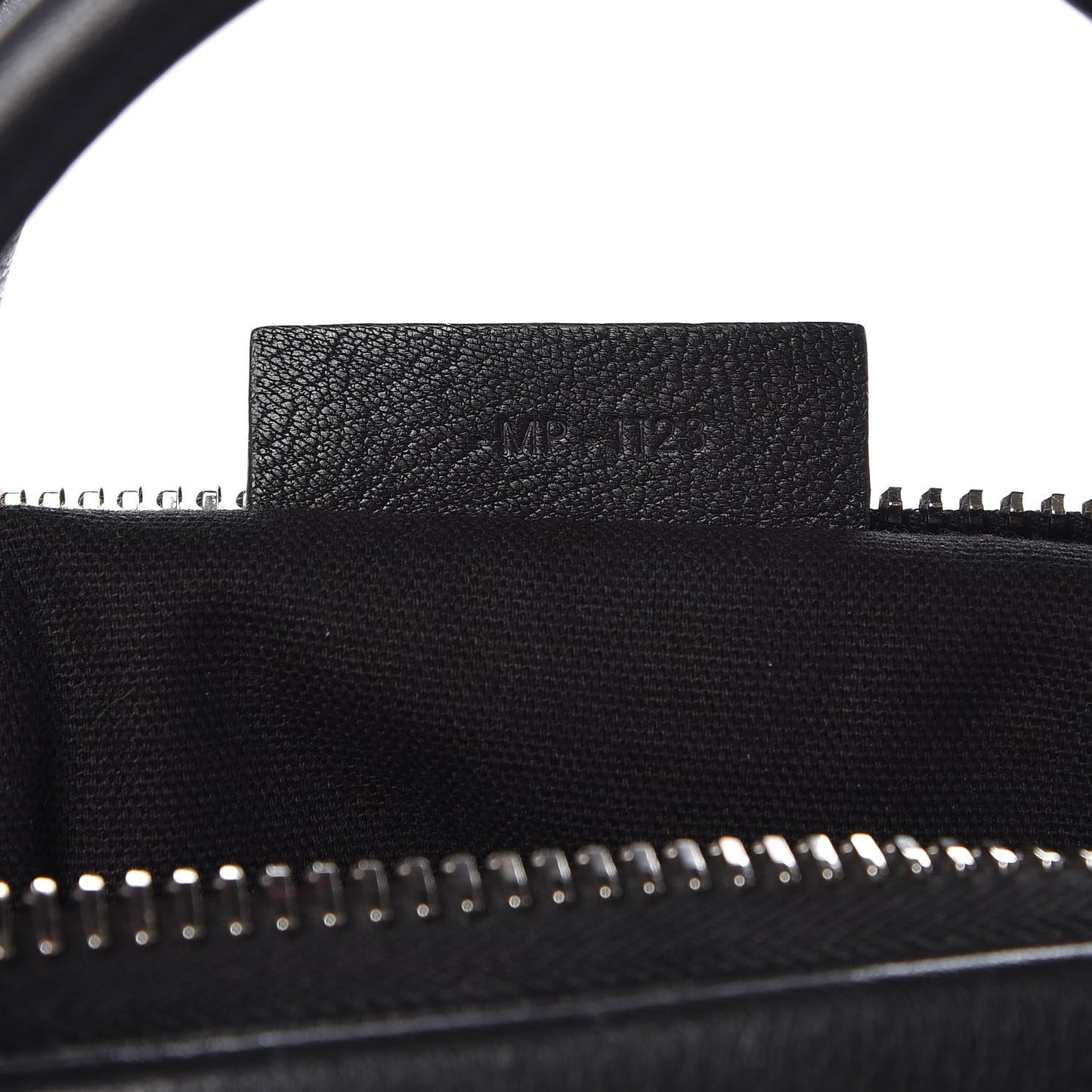 Sugar Goatskin Medium Antigona Black