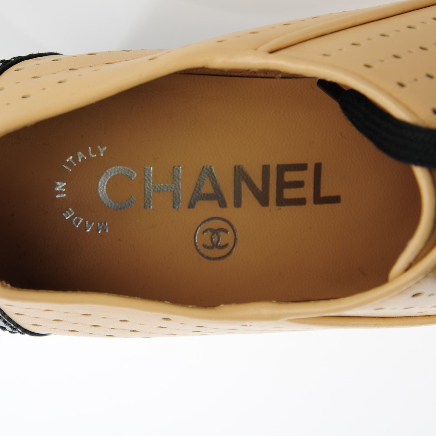 Lambskin Perforated Cap Toe Boots 37 Beige Black